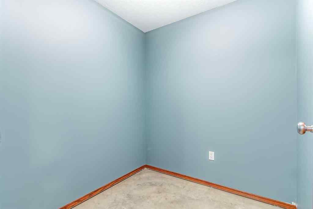 MLS® A2248871 - 1048 Eagle Ridge Drive  in NONE Dunmore, Residential