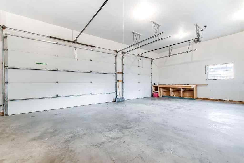 MLS® A2248871 - 1048 Eagle Ridge Drive  in NONE Dunmore, Residential