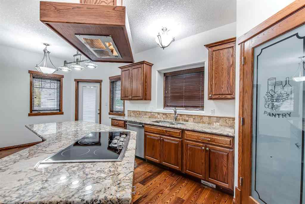 MLS® A2248871 - 1048 Eagle Ridge Drive  in NONE Dunmore, Residential