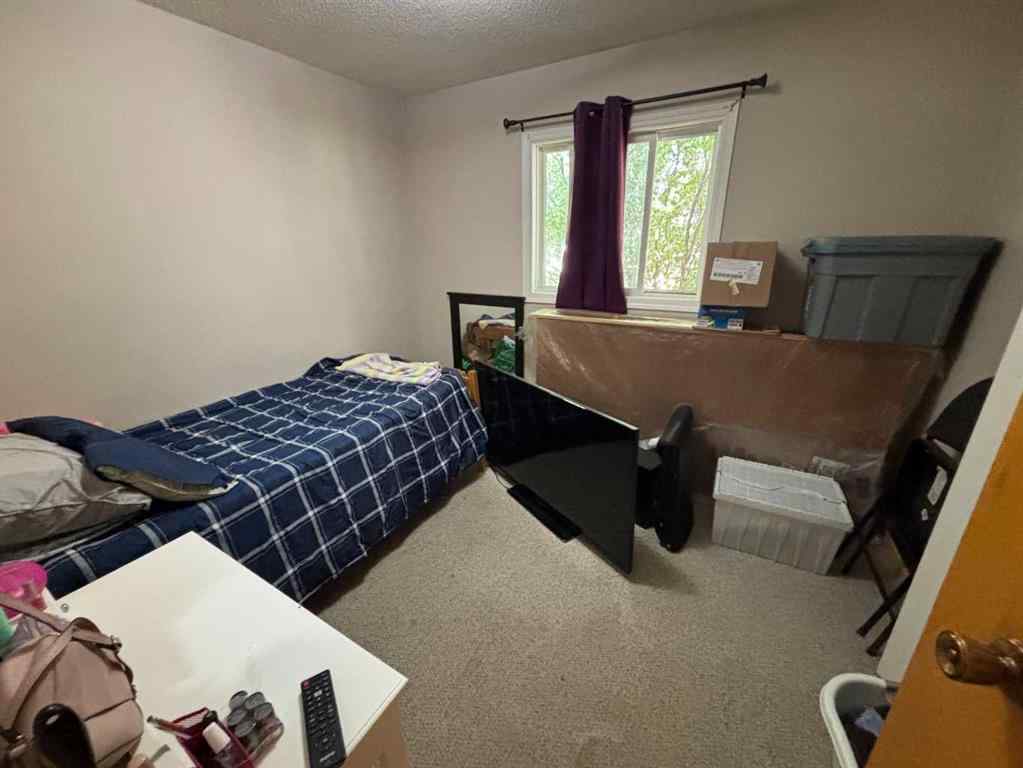 MLS® A2248877 - 9601 79 Avenue  in North End Peace River, Residential