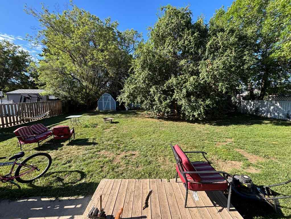 MLS® A2248877 - 9601 79 Avenue  in North End Peace River, Residential