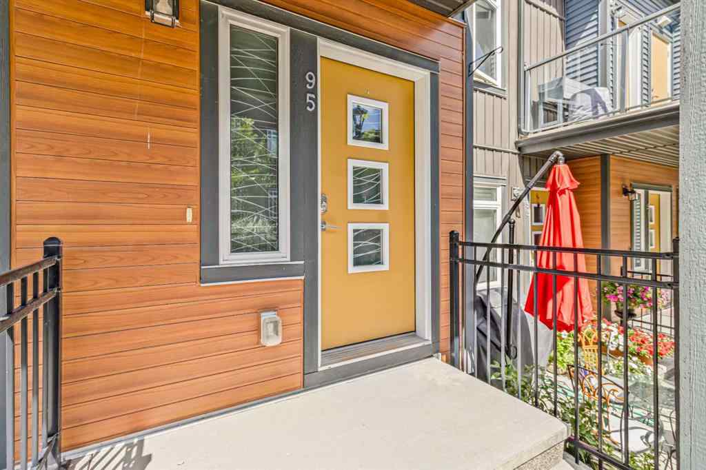 MLS® A2248880 - 95 Sage Bluff Circle NW in Sage Hill Calgary, Residential