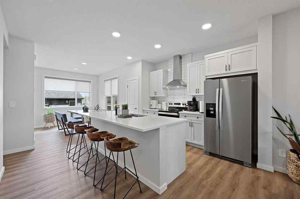 MLS® A2248888 - 543 Livingston Way NE in Livingston Calgary, Residential