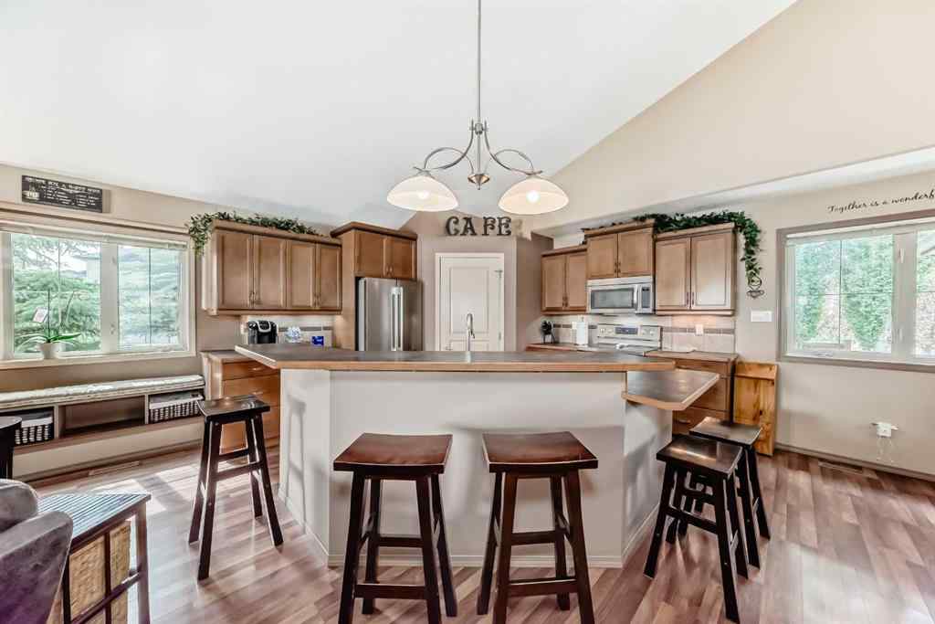 MLS® A2248912 - 41 Canyoncrest Point W in Paradise Canyon Lethbridge, Residential