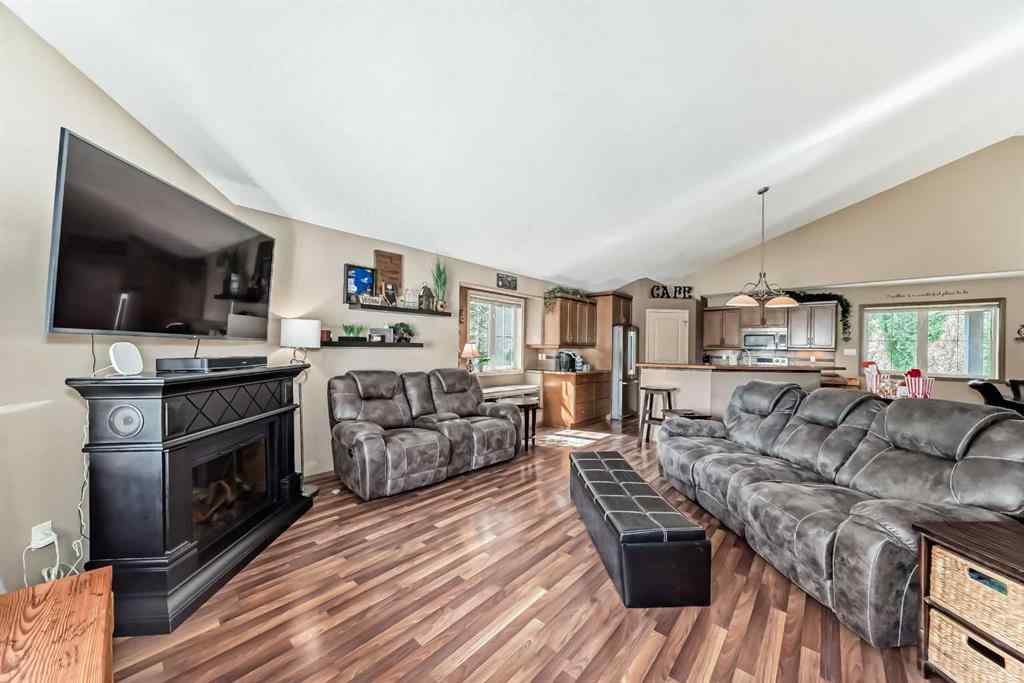 MLS® A2248912 - 41 Canyoncrest Point W in Paradise Canyon Lethbridge, Residential