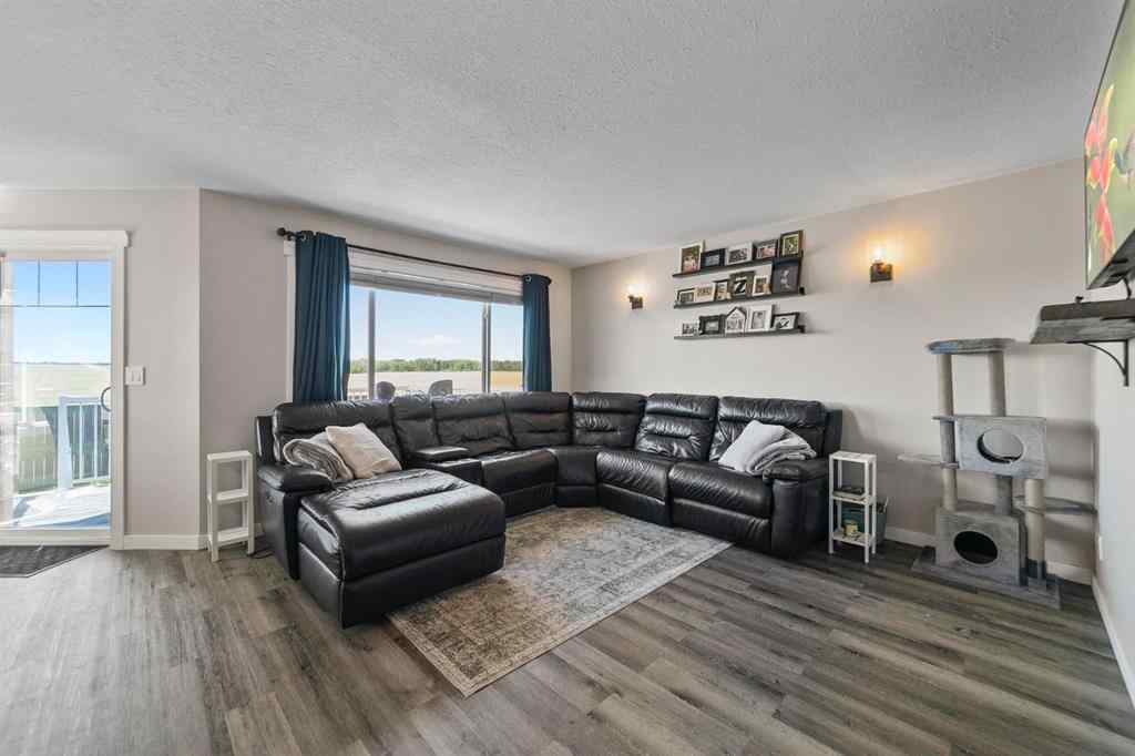 MLS® A2248915 - 3908 76 Street  in Duggan Park Camrose, Residential