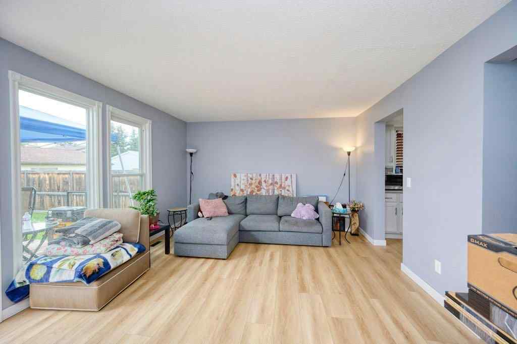 MLS® A2248919 - 6827 37 Avenue NE in Temple Calgary, Residential