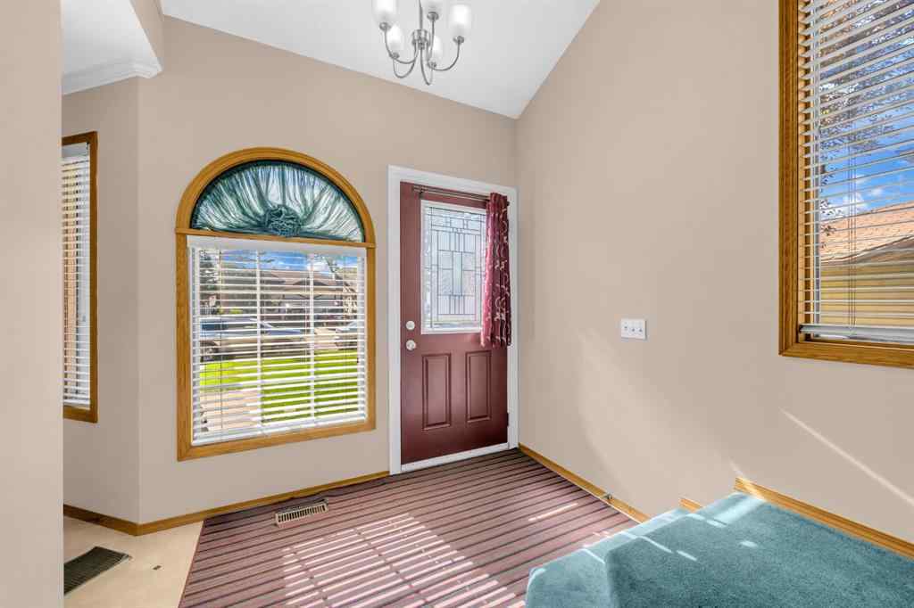 MLS® A2248921 - 52 Del Monica Place NE in Monterey Park Calgary, Residential