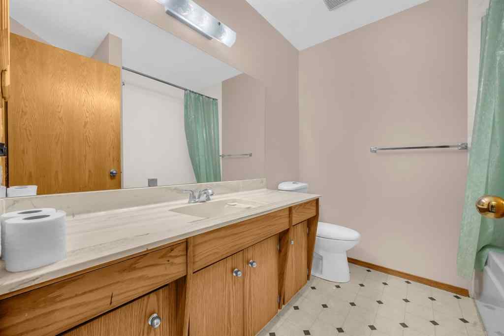 MLS® A2248921 - 52 Del Monica Place NE in Monterey Park Calgary, Residential
