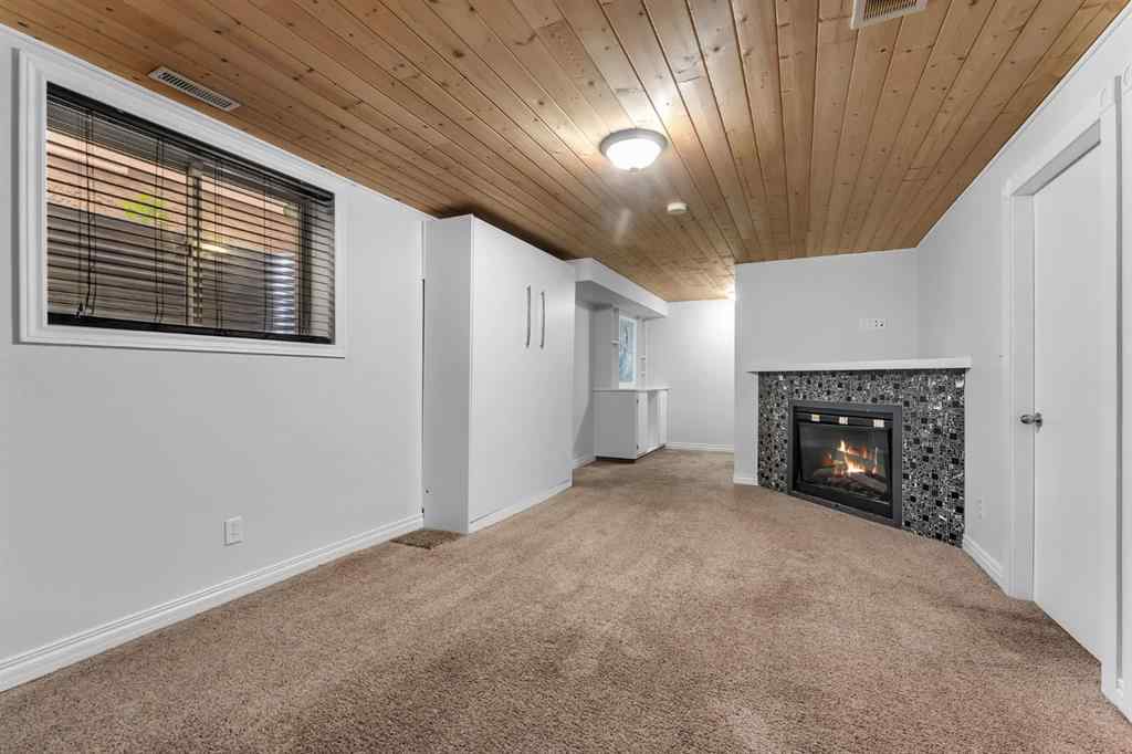 MLS® A2248925 - 60 New Brighton Common SE in New Brighton Calgary, Residential