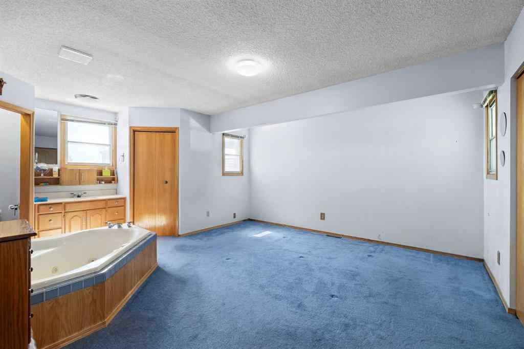 MLS® A2248935 - 3236 Doverville Crescent SE in Dover Calgary, Residential