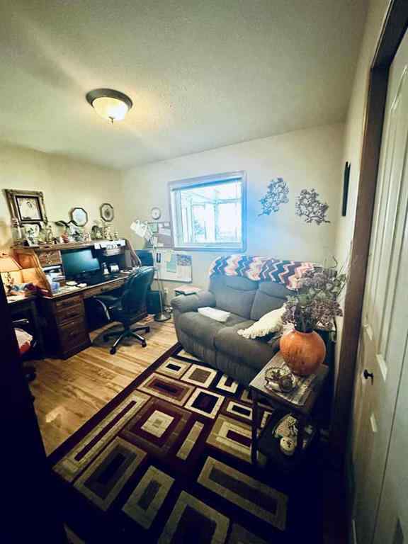 MLS® A2248936 - 22 Ansett Crescent  in Anders Park East Red Deer, Residential