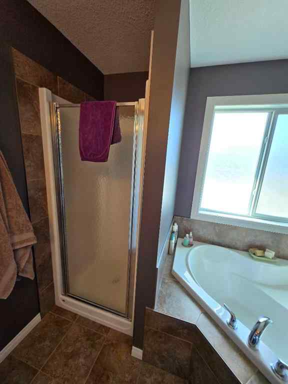 MLS® A2248940 - 811 10 Street  in NONE Fox Creek, Residential