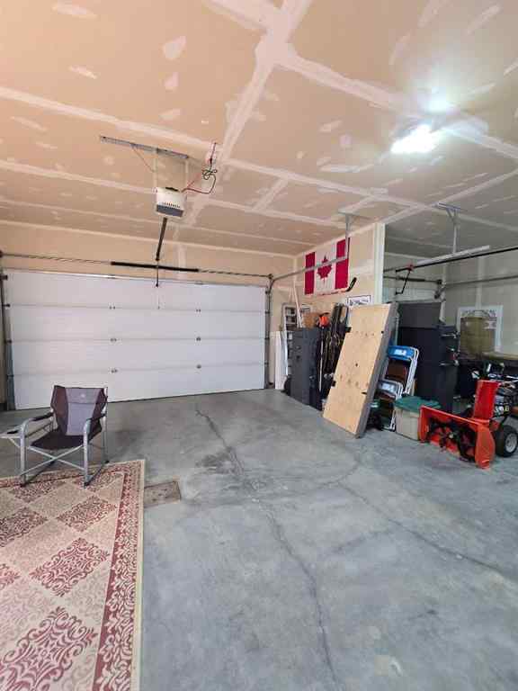 MLS® A2248940 - 811 10 Street  in NONE Fox Creek, Residential