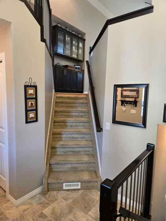 MLS® A2248940 - 811 10 Street  in NONE Fox Creek, Residential