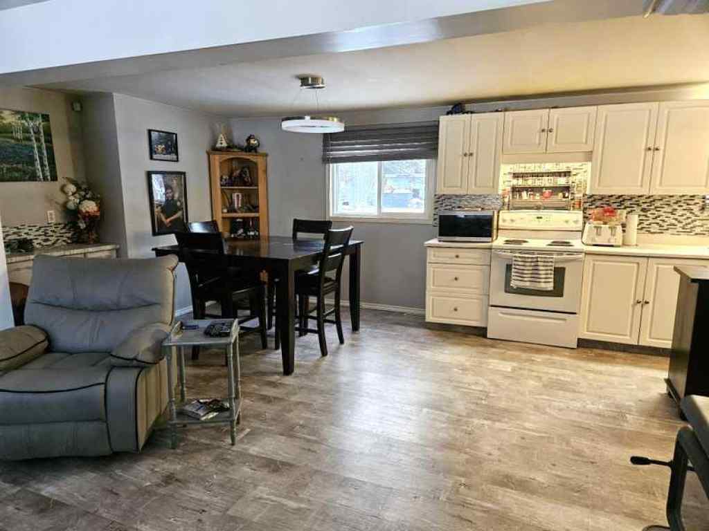 MLS® A2248943 - 981 Fox Drive  in NONE Sandy Lake, Residential
