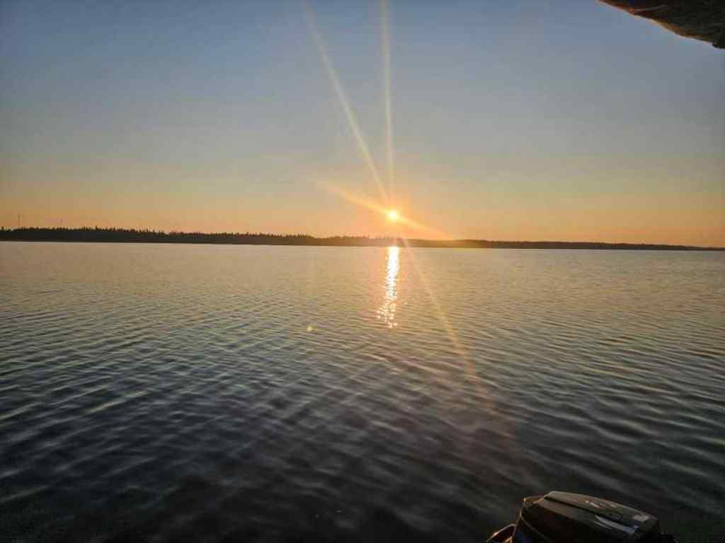 MLS® A2248943 - 981 Fox Drive  in NONE Sandy Lake, Residential