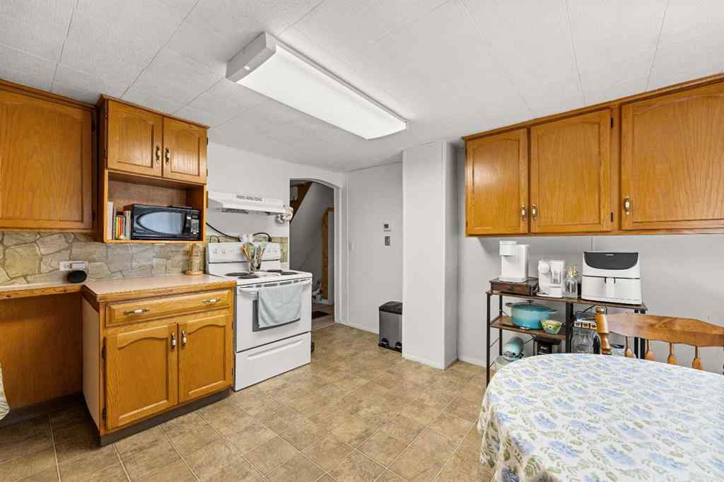 MLS® A2248944 - 4501 46 Avenue  in NONE Olds, Commercial