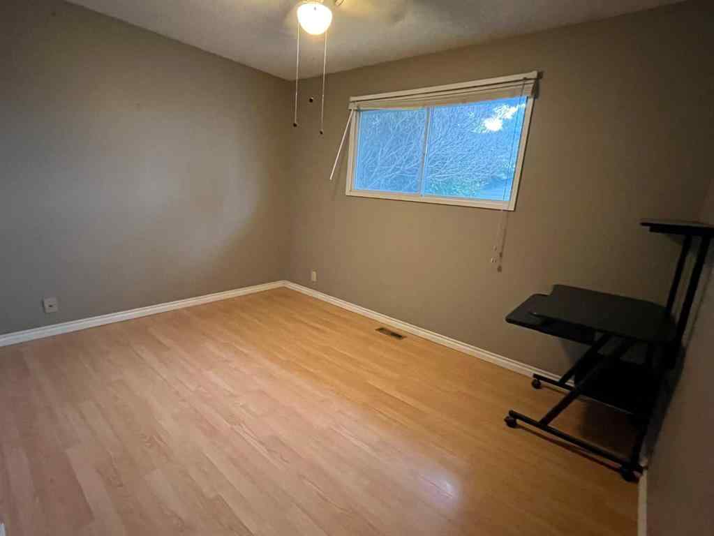 MLS® A2248947 - 5820 Rundlehorn Drive NE in Pineridge Calgary, Residential