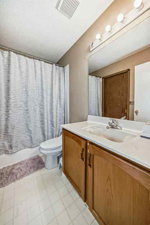 MLS® A2248949 - 146 Saratoga Close NE in Monterey Park Calgary, Residential