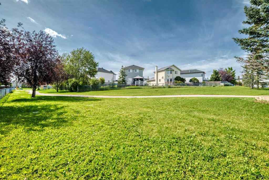 MLS® A2248949 - 146 Saratoga Close NE in Monterey Park Calgary, Residential