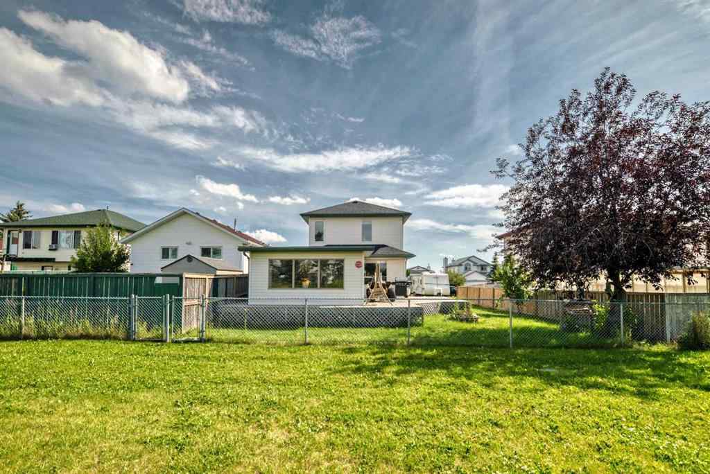 MLS® A2248949 - 146 Saratoga Close NE in Monterey Park Calgary, Residential