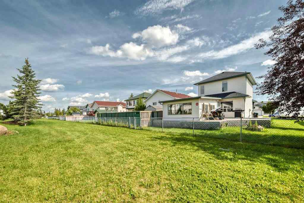MLS® A2248949 - 146 Saratoga Close NE in Monterey Park Calgary, Residential