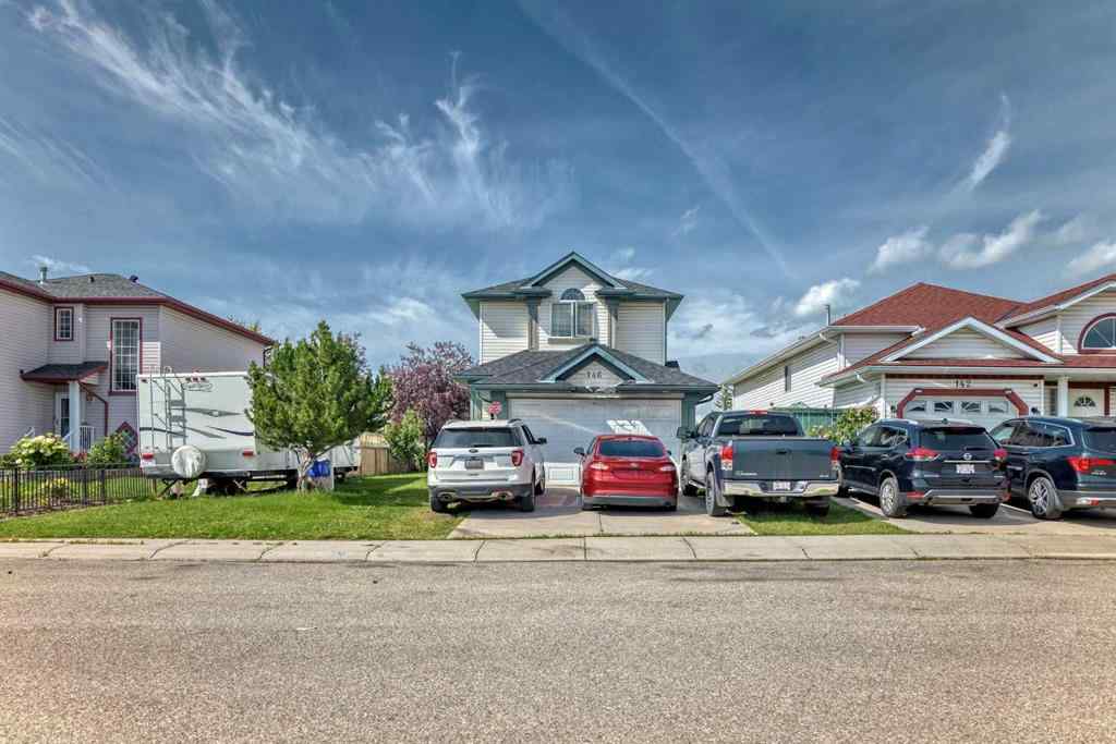 MLS® A2248949 - 146 Saratoga Close NE in Monterey Park Calgary, Residential