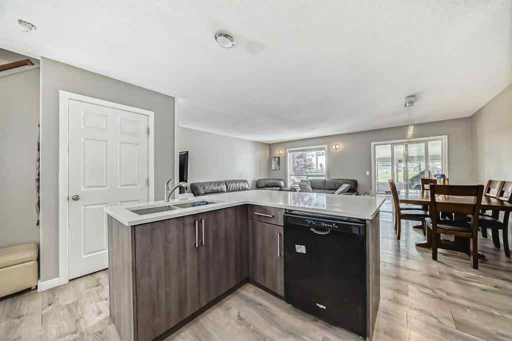 MLS® A2248949 - 146 Saratoga Close NE in Monterey Park Calgary, Residential
