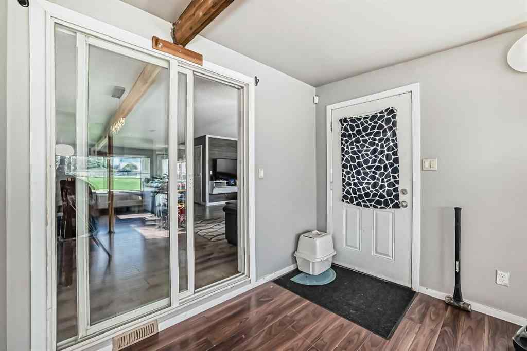 MLS® A2248949 - 146 Saratoga Close NE in Monterey Park Calgary, Residential