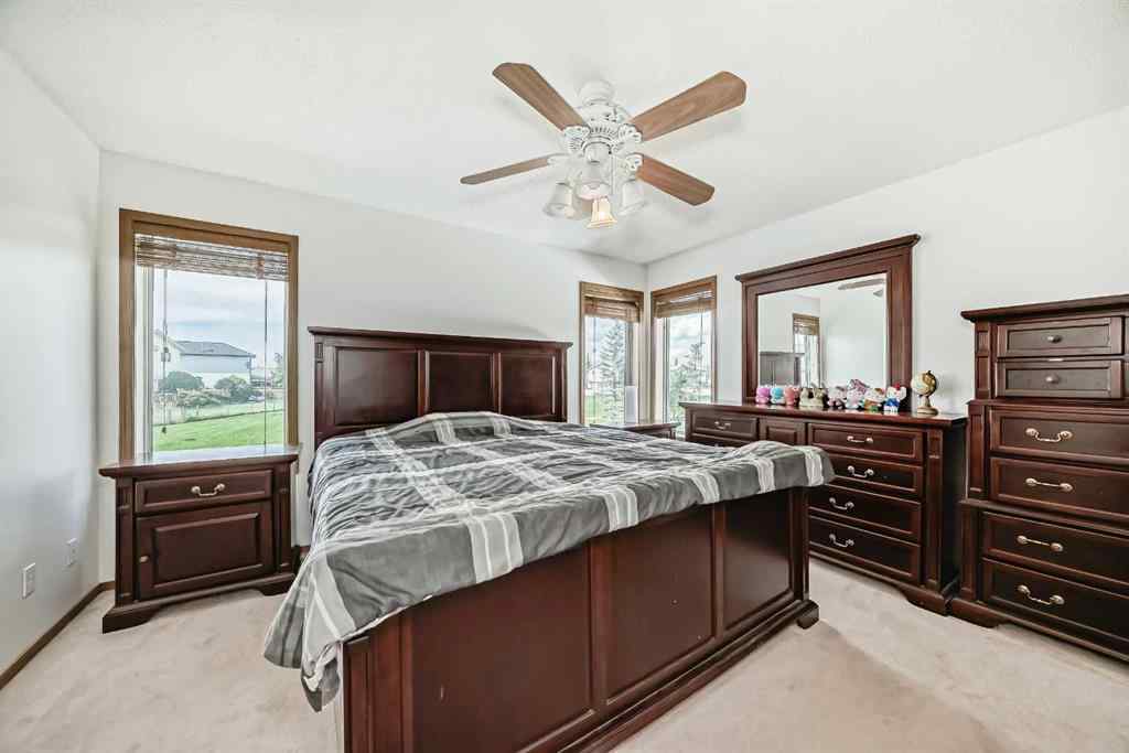 MLS® A2248949 - 146 Saratoga Close NE in Monterey Park Calgary, Residential