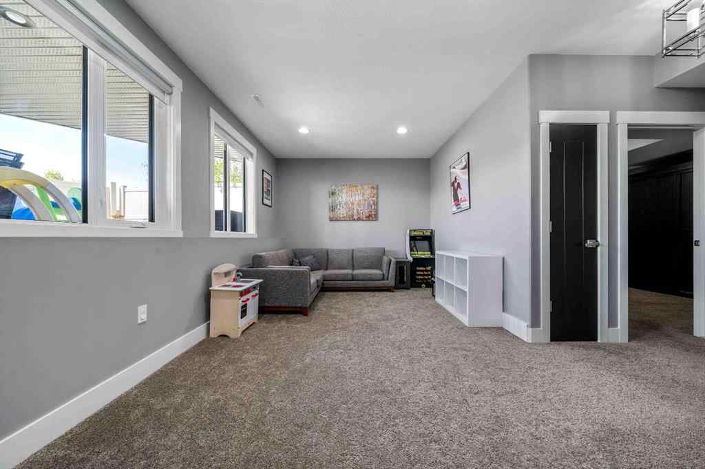 MLS® A2248954 - 335 Ranchview Place NE in Ranchland Medicine Hat, Residential