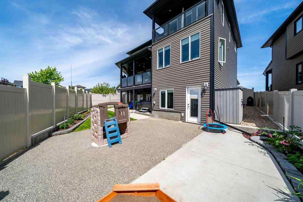 MLS® A2248954 - 335 Ranchview Place NE in Ranchland Medicine Hat, Residential
