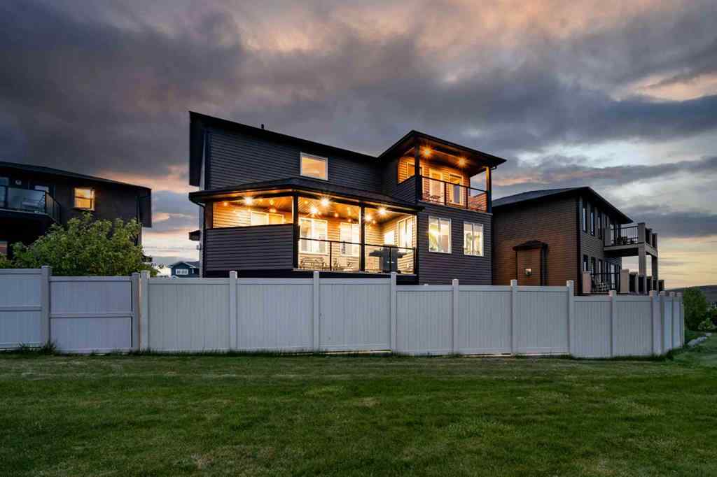 MLS® A2248954 - 335 Ranchview Place NE in Ranchland Medicine Hat, Residential