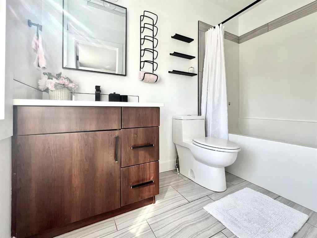 MLS® A2248956 - 11414 106A Avenue  in Westgate Grande Prairie, Residential