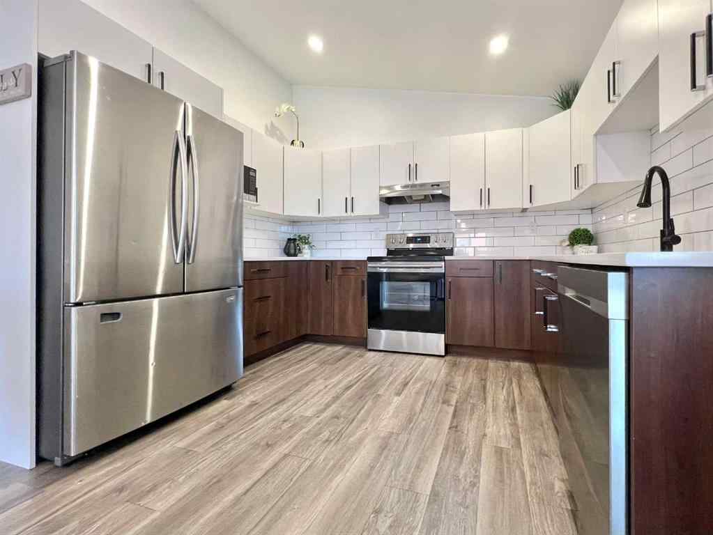 MLS® A2248956 - 11414 106A Avenue  in Westgate Grande Prairie, Residential