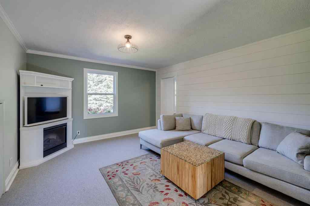 MLS® A2248957 - 206056 Highway 762   in NONE Rural Foothills County, Residential
