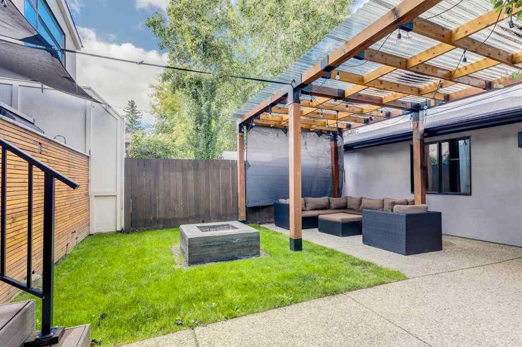 MLS® A2248966 - 3133 40 Street SW in Glenbrook Calgary, Residential