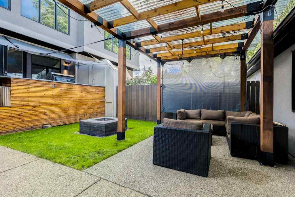 MLS® A2248966 - 3133 40 Street SW in Glenbrook Calgary, Residential