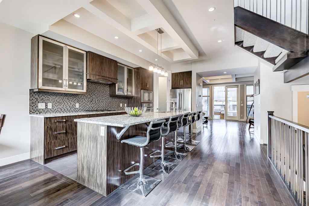 MLS® A2248966 - 3133 40 Street SW in Glenbrook Calgary, Residential