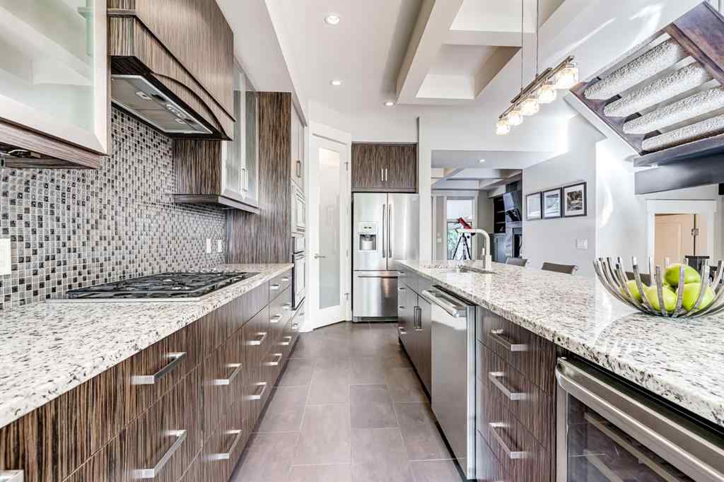 MLS® A2248966 - 3133 40 Street SW in Glenbrook Calgary, Residential