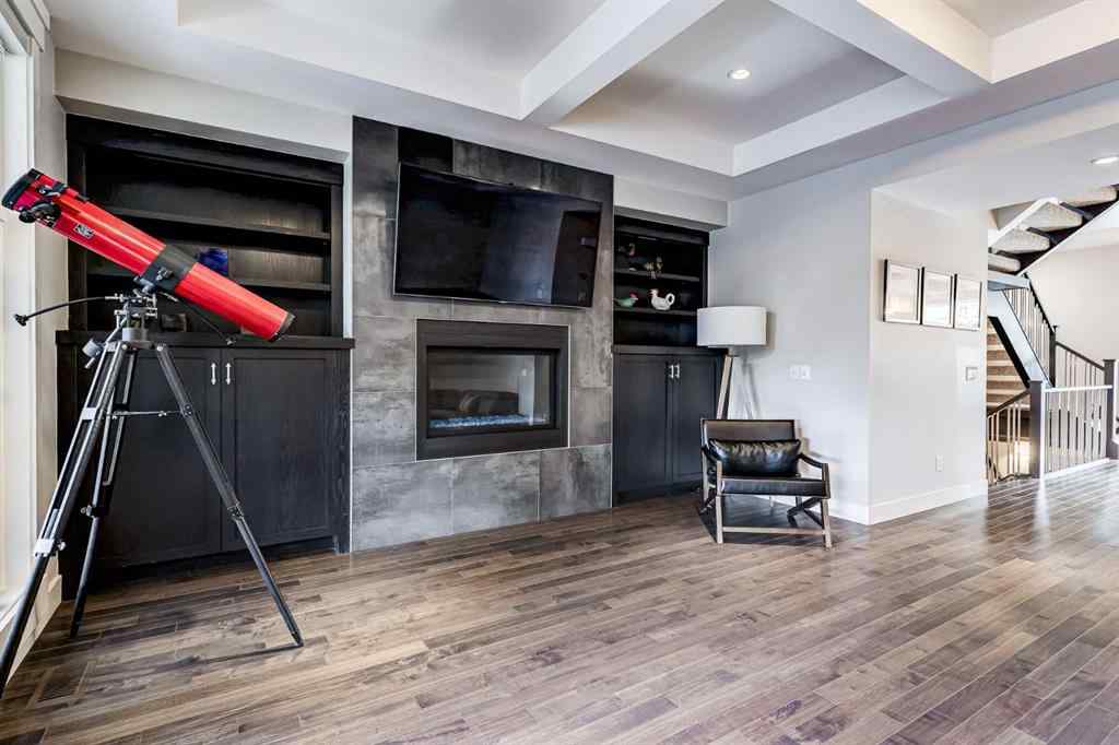 MLS® A2248966 - 3133 40 Street SW in Glenbrook Calgary, Residential