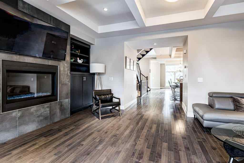 MLS® A2248966 - 3133 40 Street SW in Glenbrook Calgary, Residential