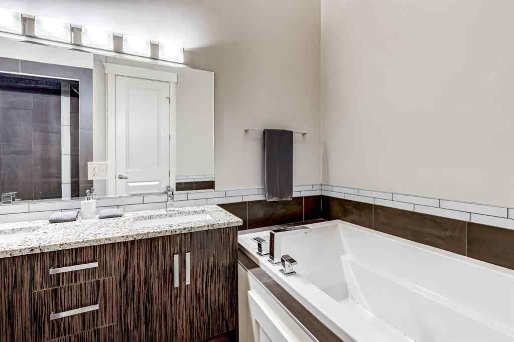 MLS® A2248966 - 3133 40 Street SW in Glenbrook Calgary, Residential
