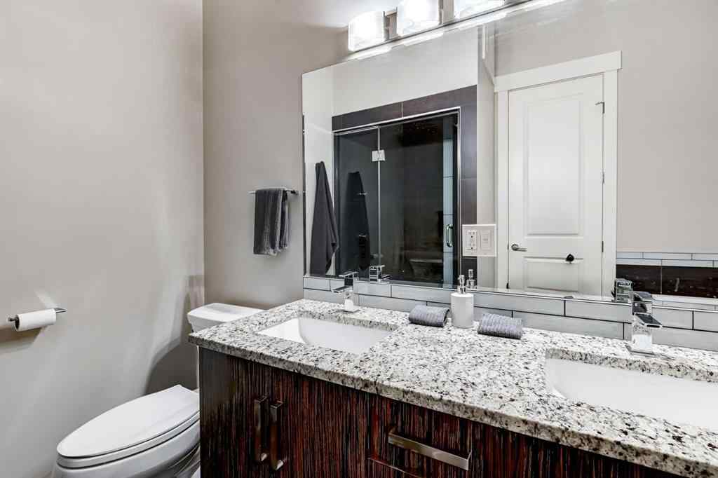MLS® A2248966 - 3133 40 Street SW in Glenbrook Calgary, Residential