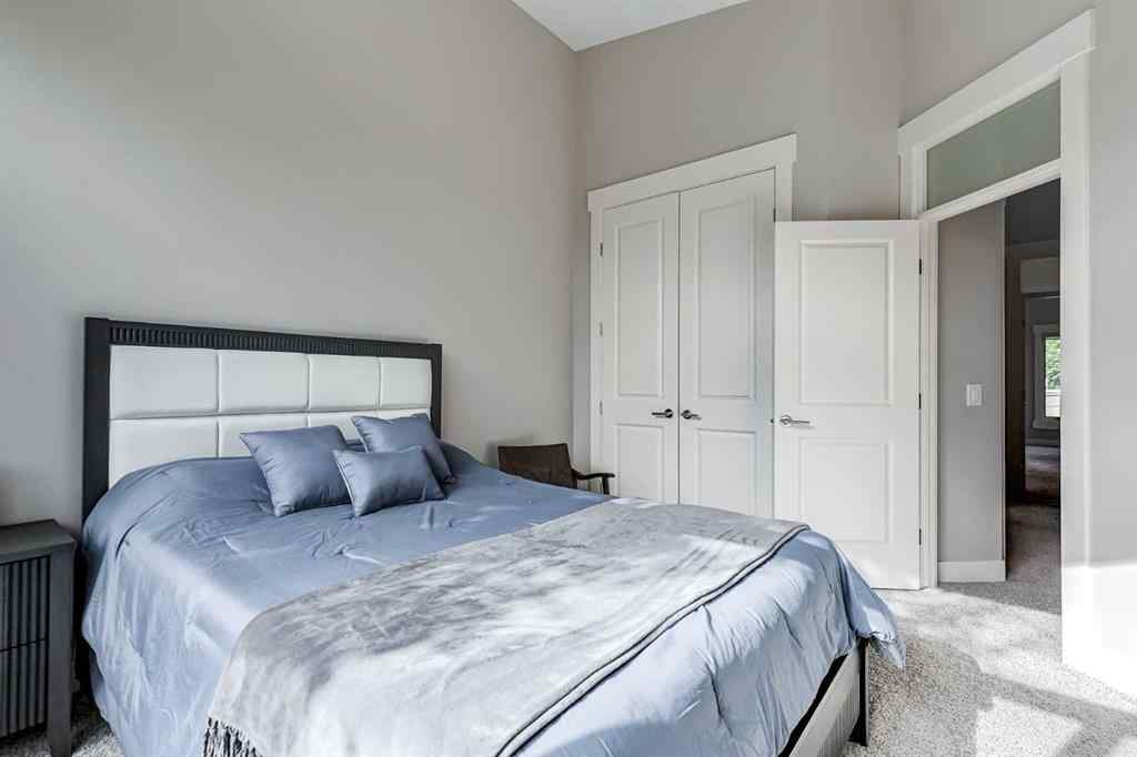 MLS® A2248966 - 3133 40 Street SW in Glenbrook Calgary, Residential