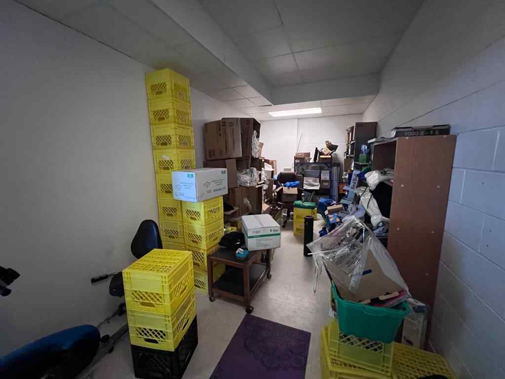 MLS® A2248969 - 544 Rutherford Street NW in Northwest Crescent Heights Medicine Hat, Commercial