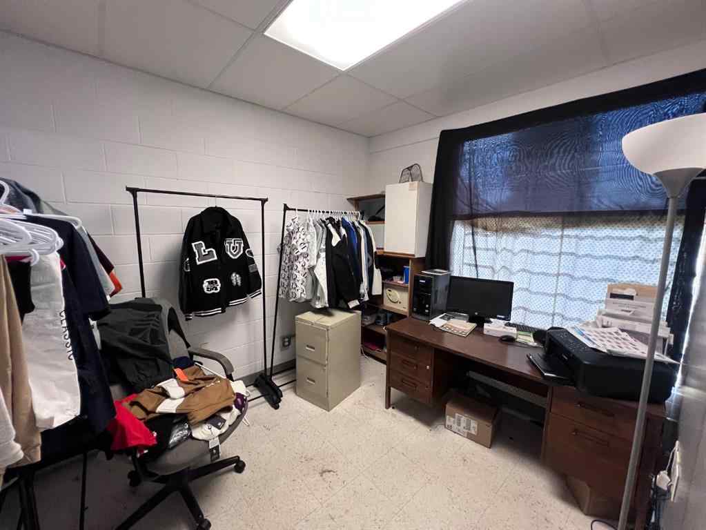 MLS® A2248969 - 544 Rutherford Street NW in Northwest Crescent Heights Medicine Hat, Commercial