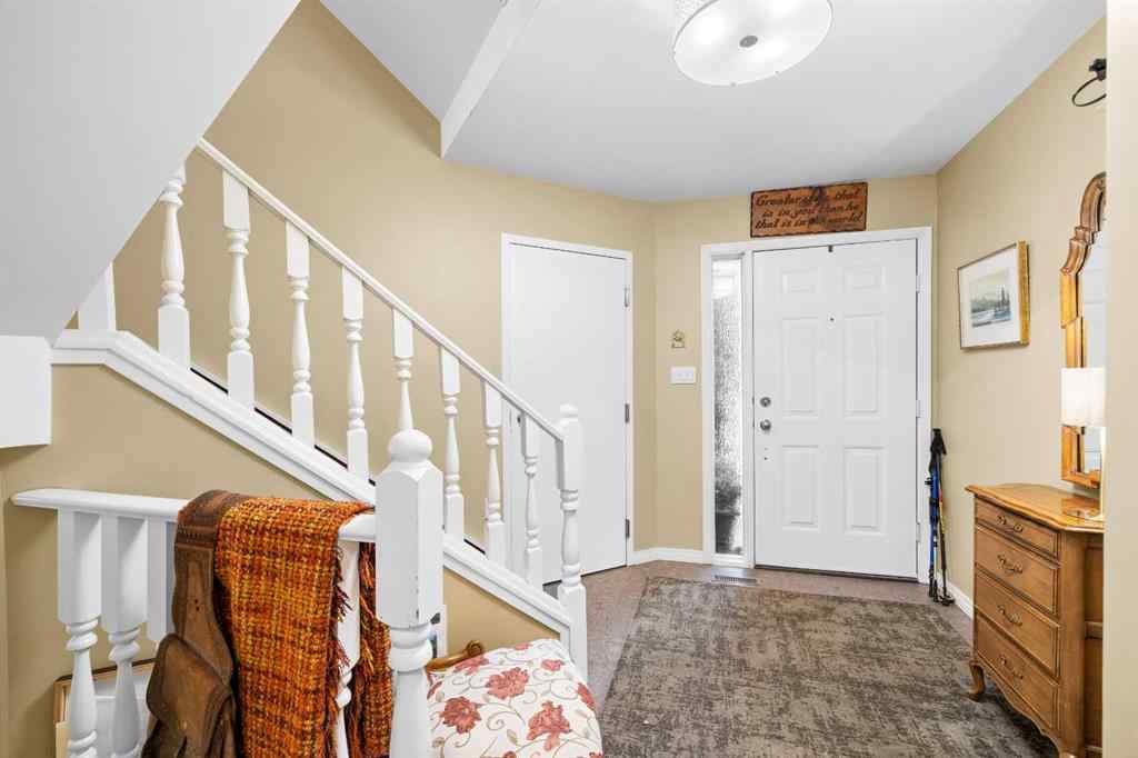 MLS® A2248970 - 3843 Point Mckay Road NW in Point McKay Calgary, Residential