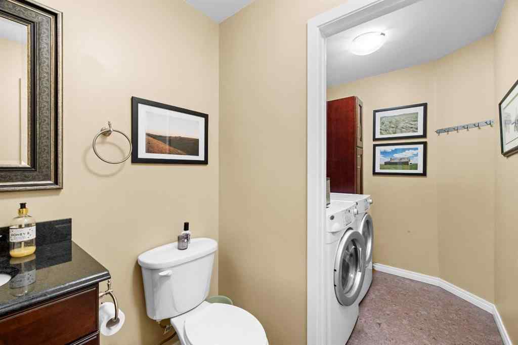 MLS® A2248970 - 3843 Point Mckay Road NW in Point McKay Calgary, Residential